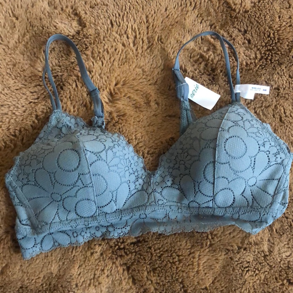 BRAND NEW aerie lace bralette
